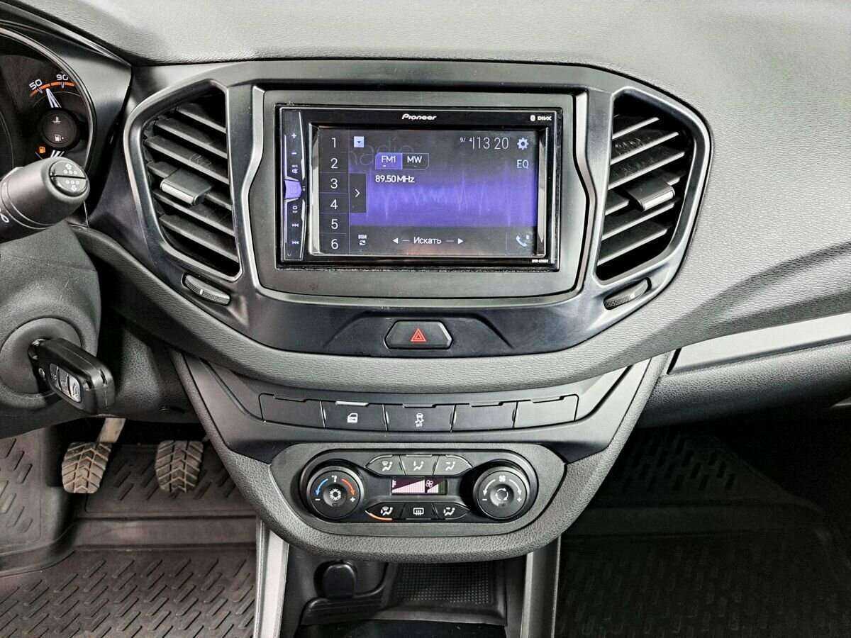 Lada (ВАЗ) Vesta 2017 года с пробегом. Фото: #12