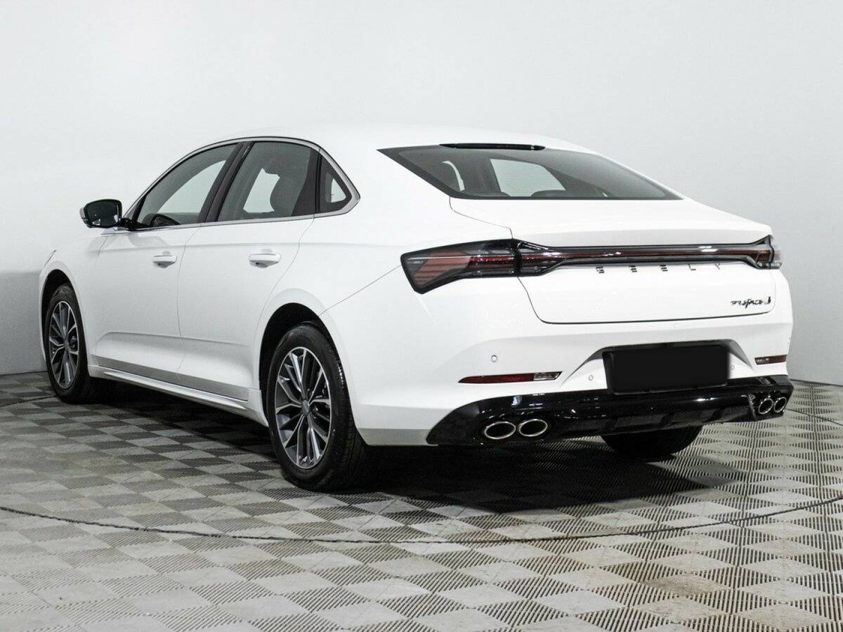 Geely Preface 2024 года с пробегом. Фото: #6