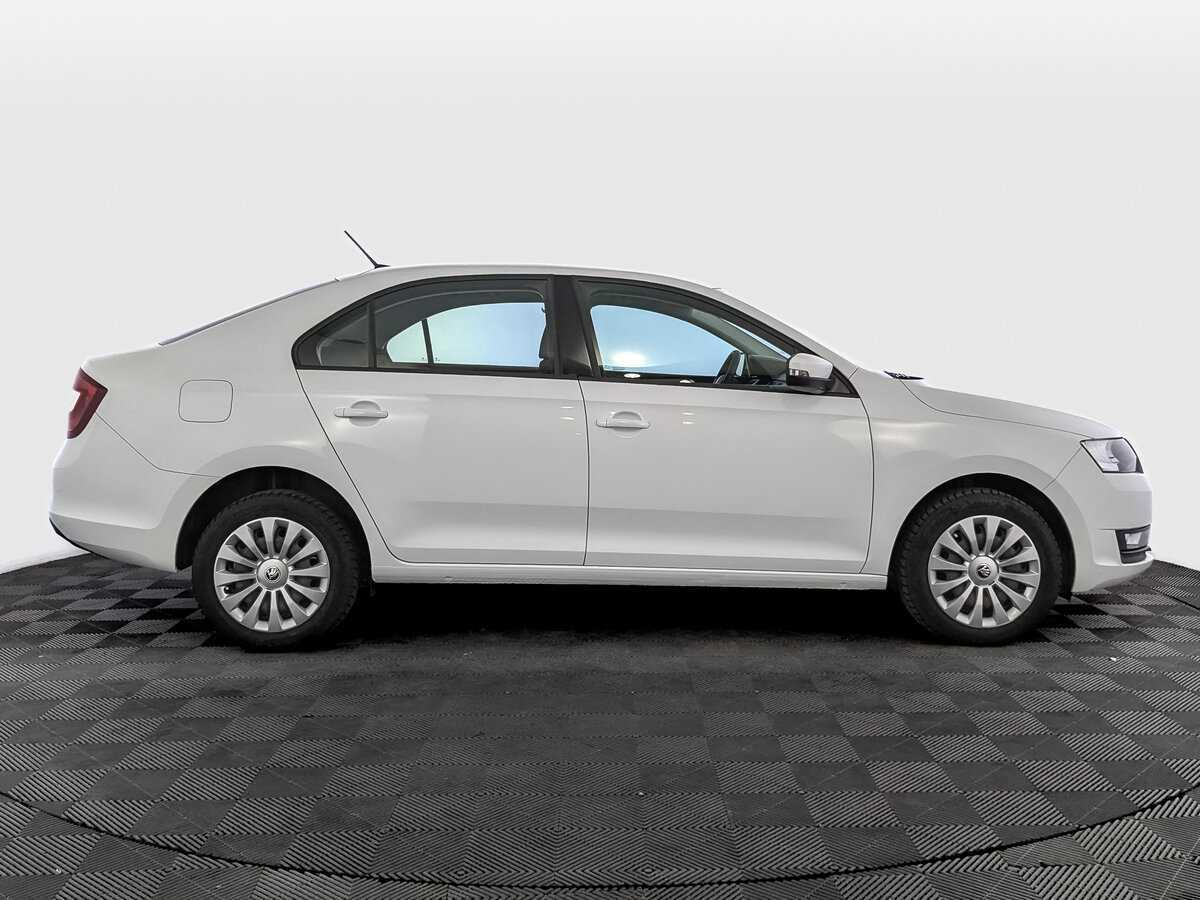 Skoda Rapid 2019 года с пробегом. Фото: #3