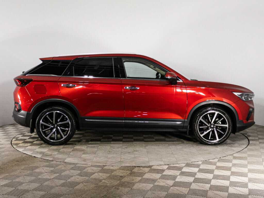 FAW Bestune T77 2023 года с пробегом. Фото: #3