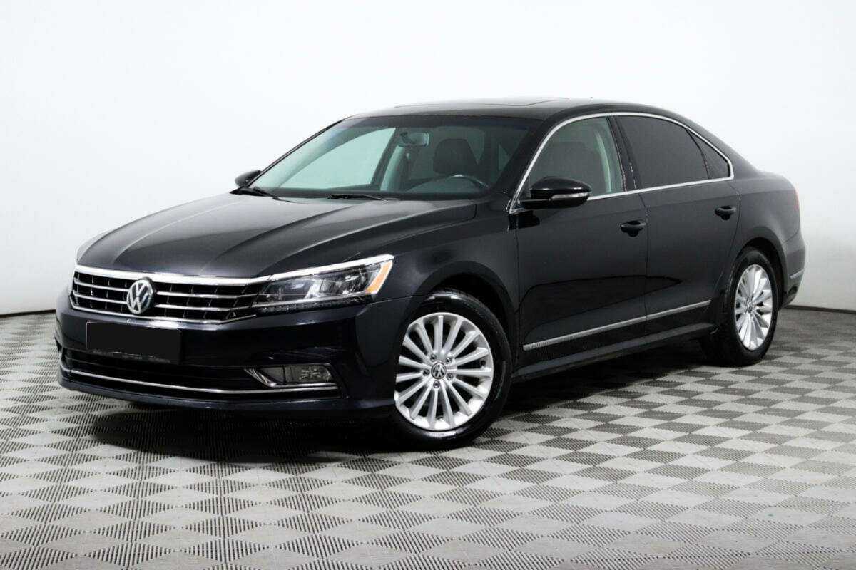 Volkswagen Passat 2017 года с пробегом. Посмотреть фото