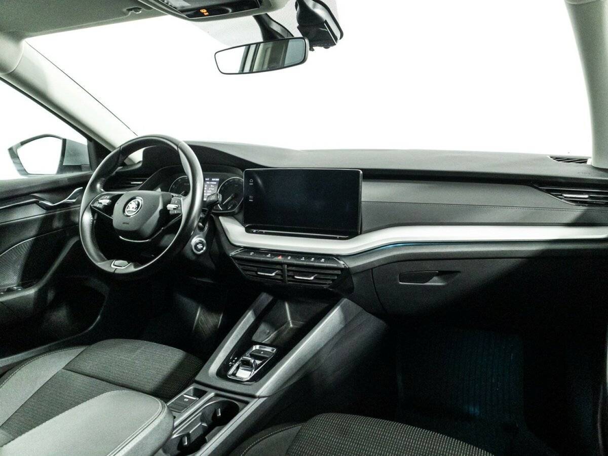 Skoda Octavia 2021 года с пробегом. Фото: #8