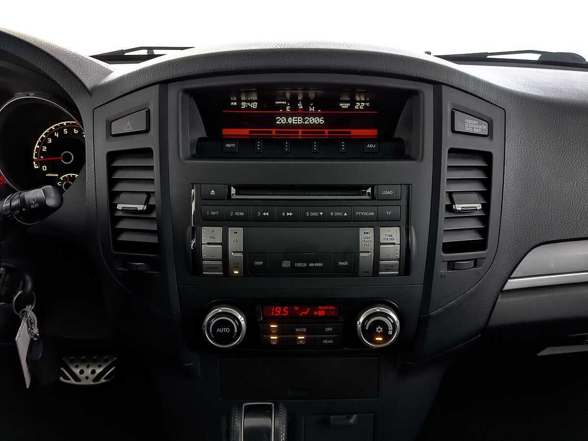 Mitsubishi Pajero 2013 года с пробегом. Фото: #16