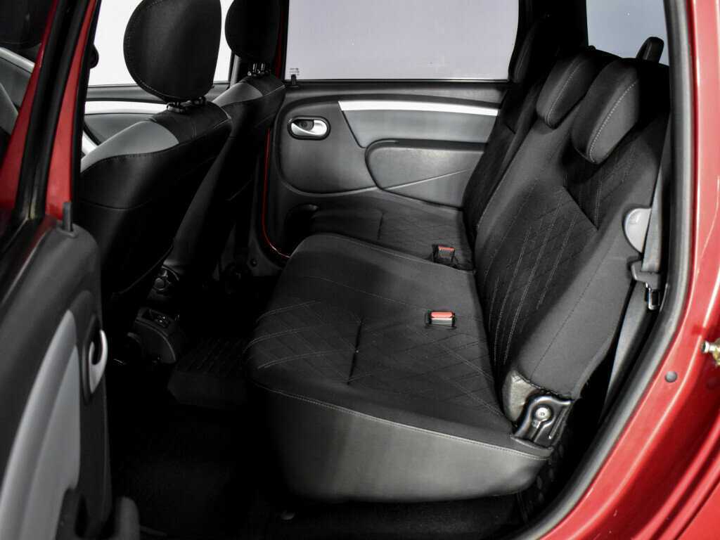 Lada (ВАЗ) Largus 2018 года с пробегом. Фото: #9