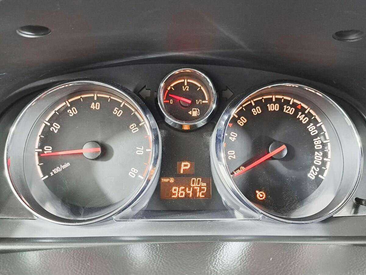 Opel Antara 2013 года с пробегом. Фото: #6