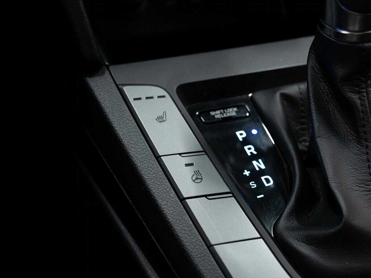 Hyundai Elantra 2020 года с пробегом. Фото: #24