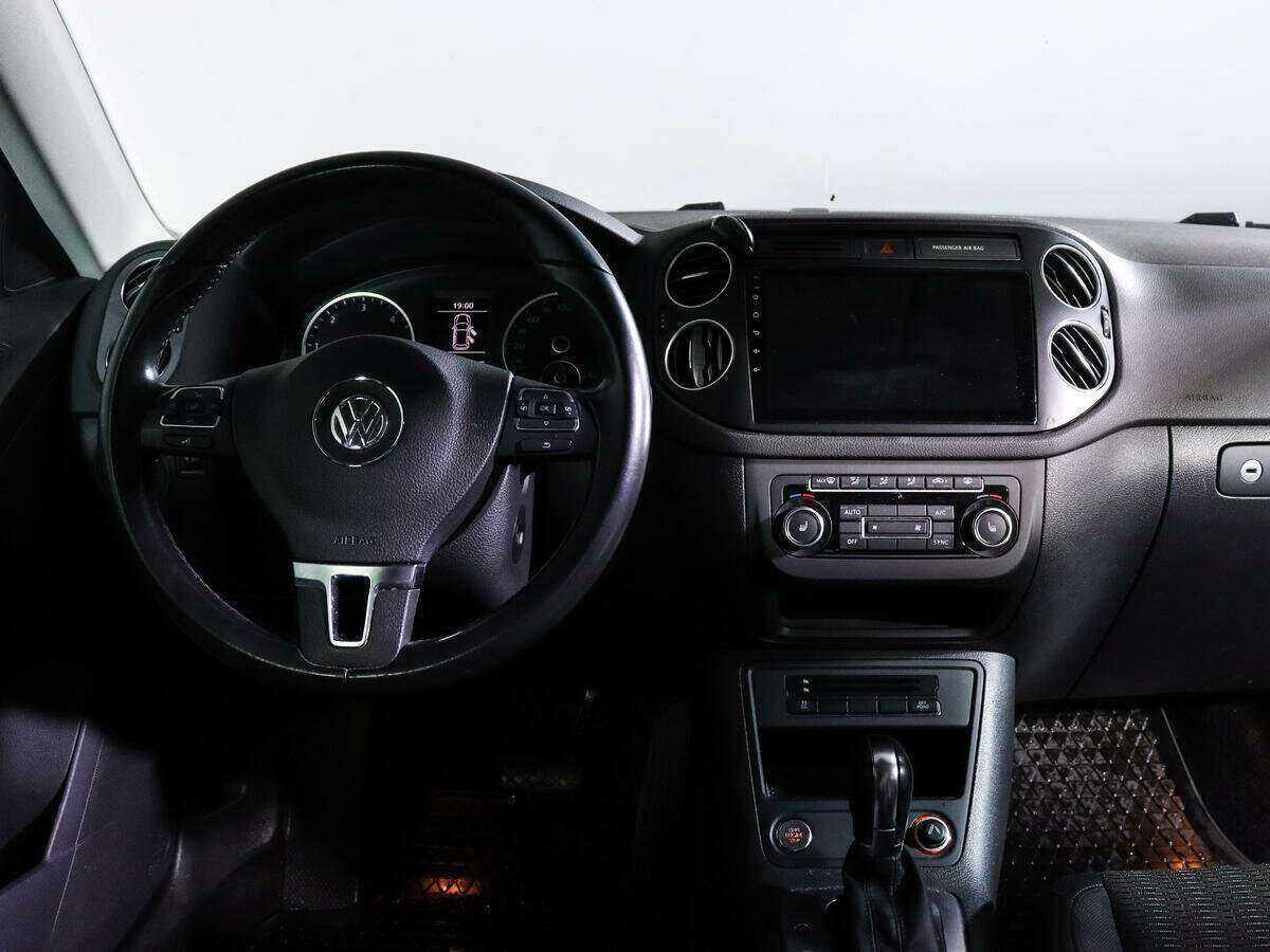 Volkswagen Tiguan 2012 года с пробегом. Фото: #11