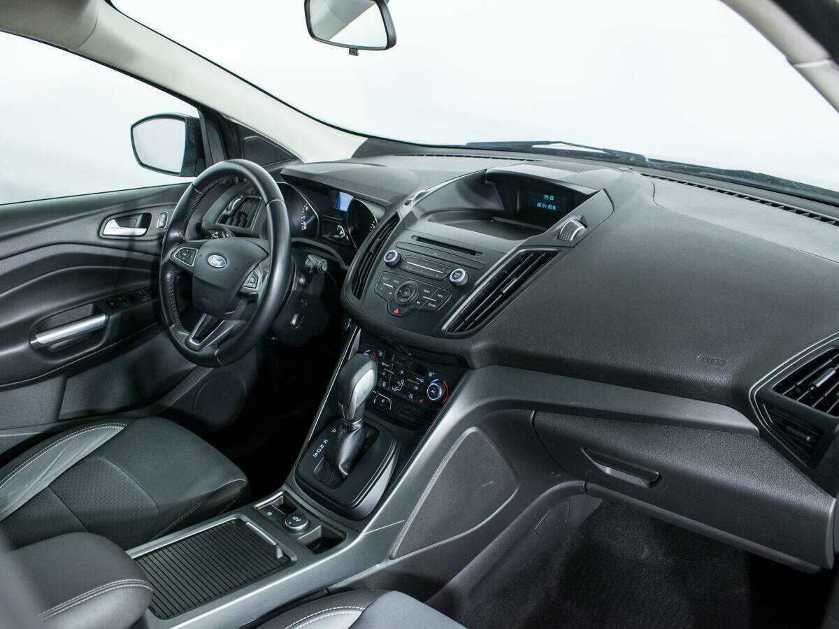 Ford Kuga 2017 года с пробегом. Фото: #8