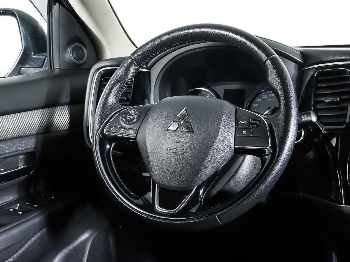 Mitsubishi Outlander 2018 года с пробегом. Фото: #13
