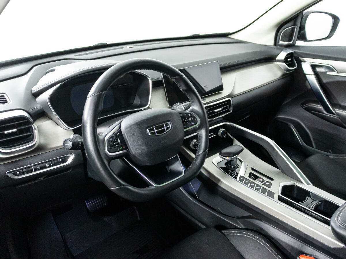 Geely Coolray 2022 года с пробегом. Фото: #10