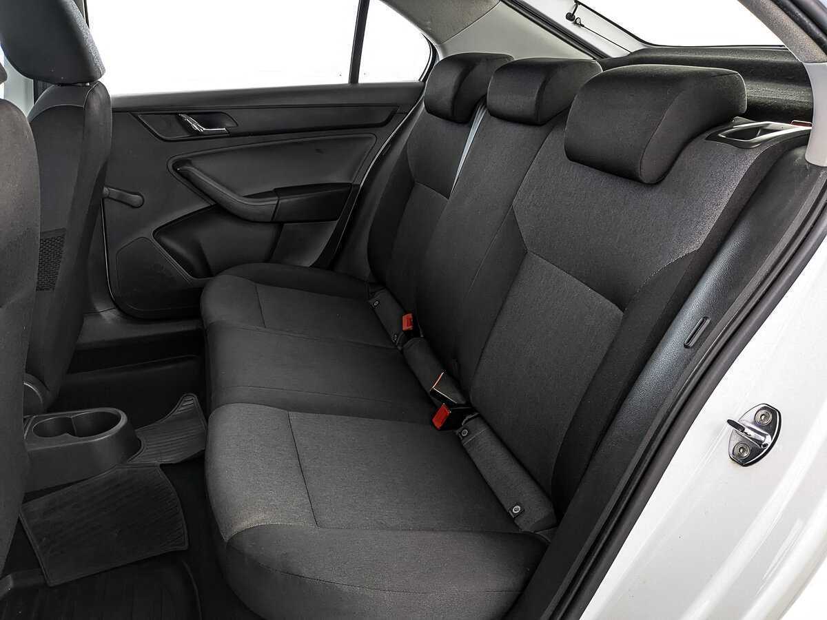 Skoda Rapid 2017 года с пробегом. Фото: #17