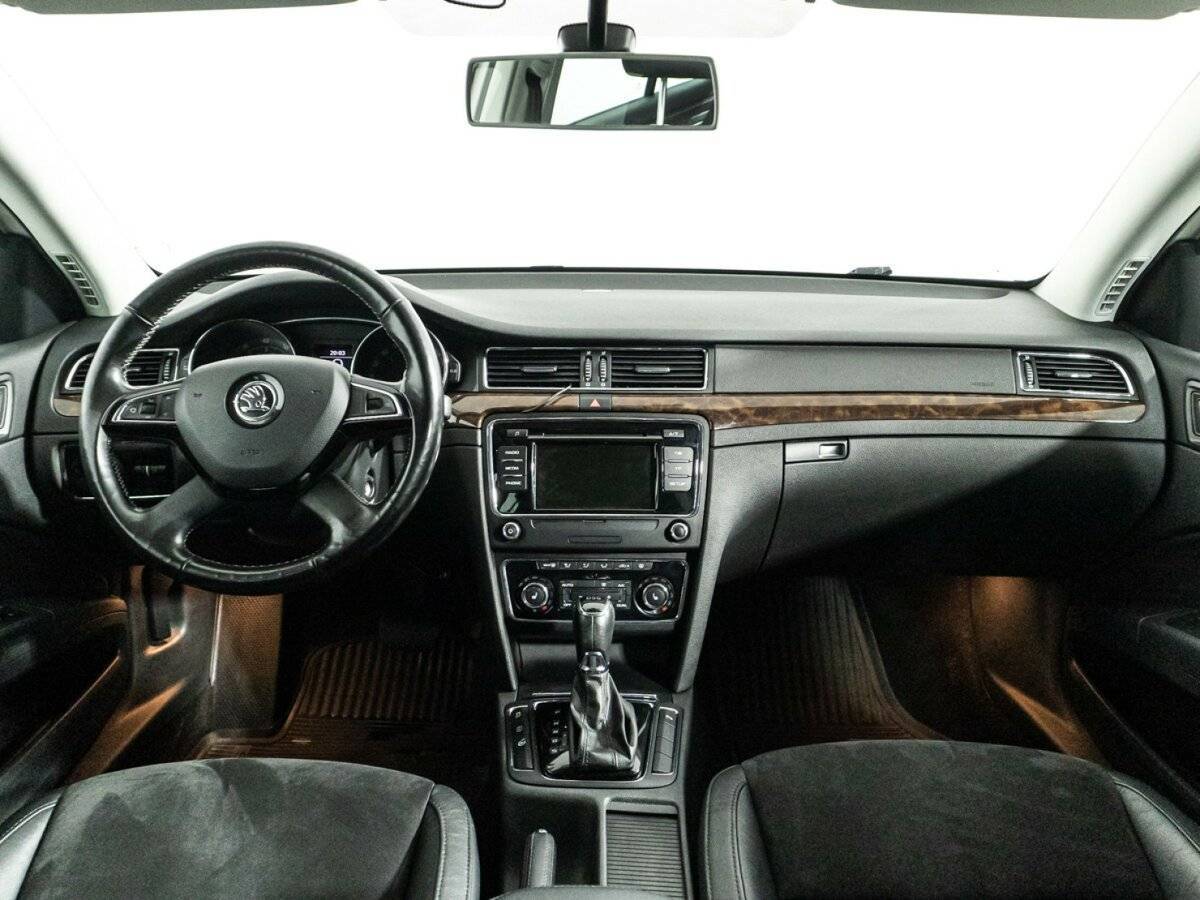 Skoda Superb 2013 года с пробегом. Фото: #12