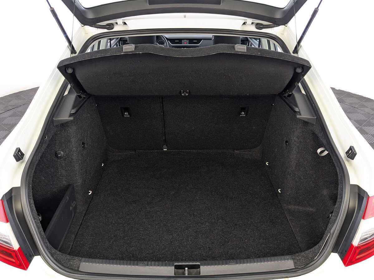 Skoda Octavia 2019 года с пробегом. Фото: #9