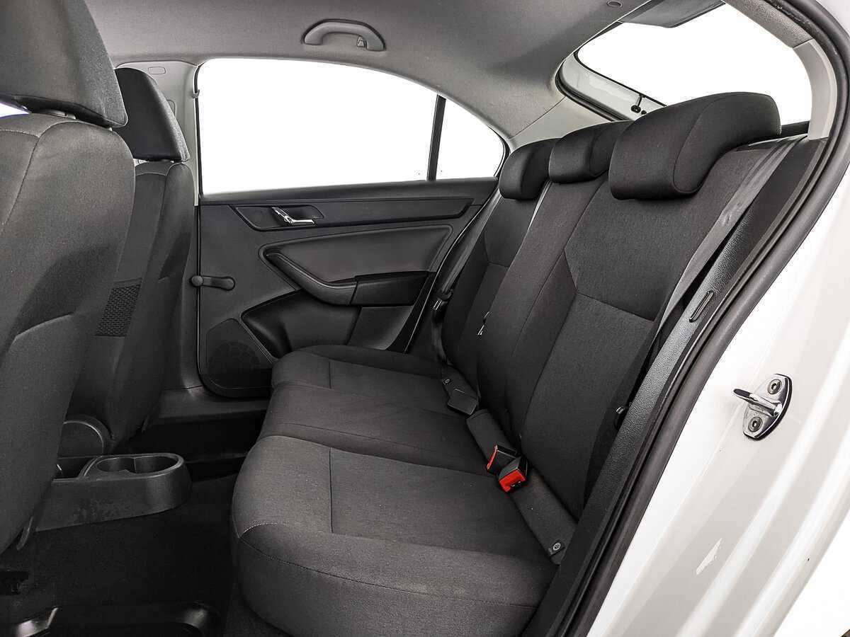 Skoda Rapid 2017 года с пробегом. Фото: #16