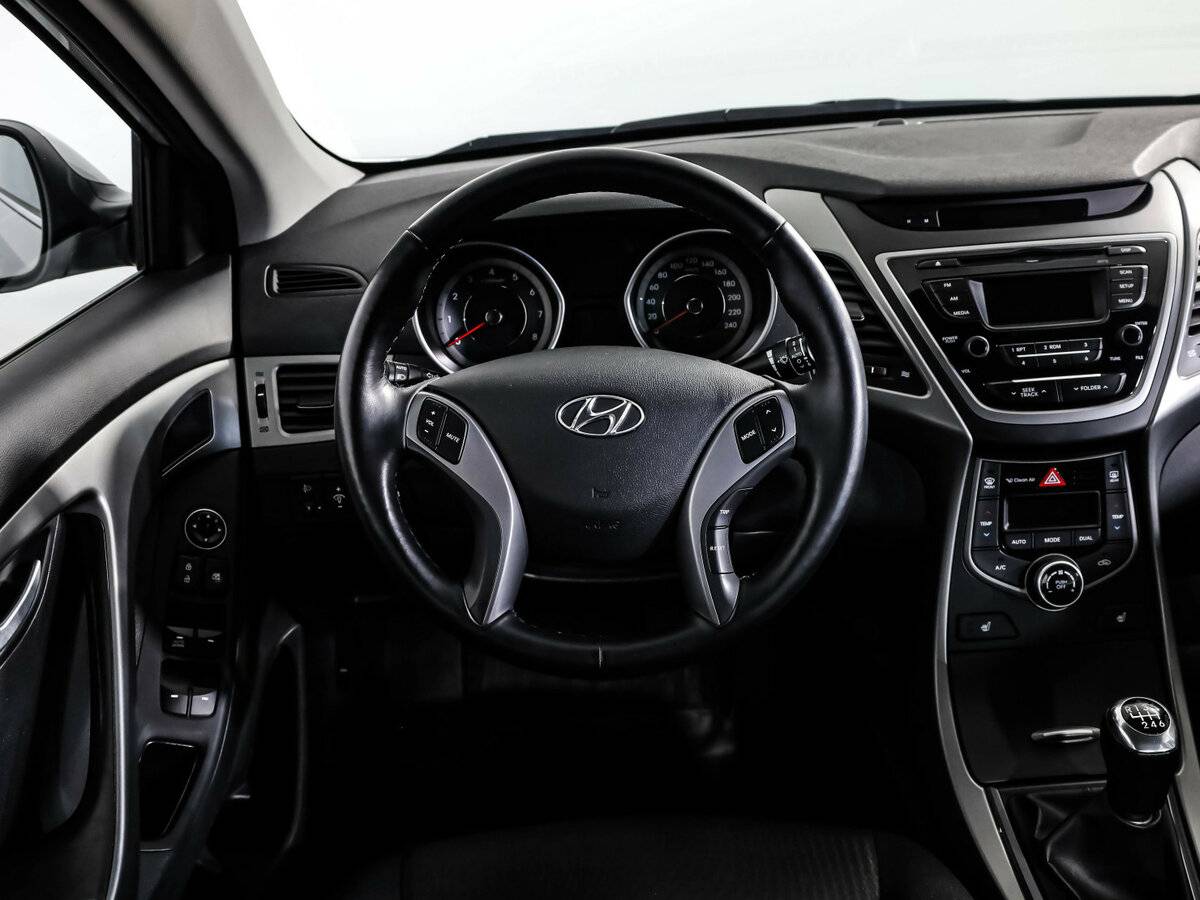 Hyundai Elantra 2015 года с пробегом. Фото: #8