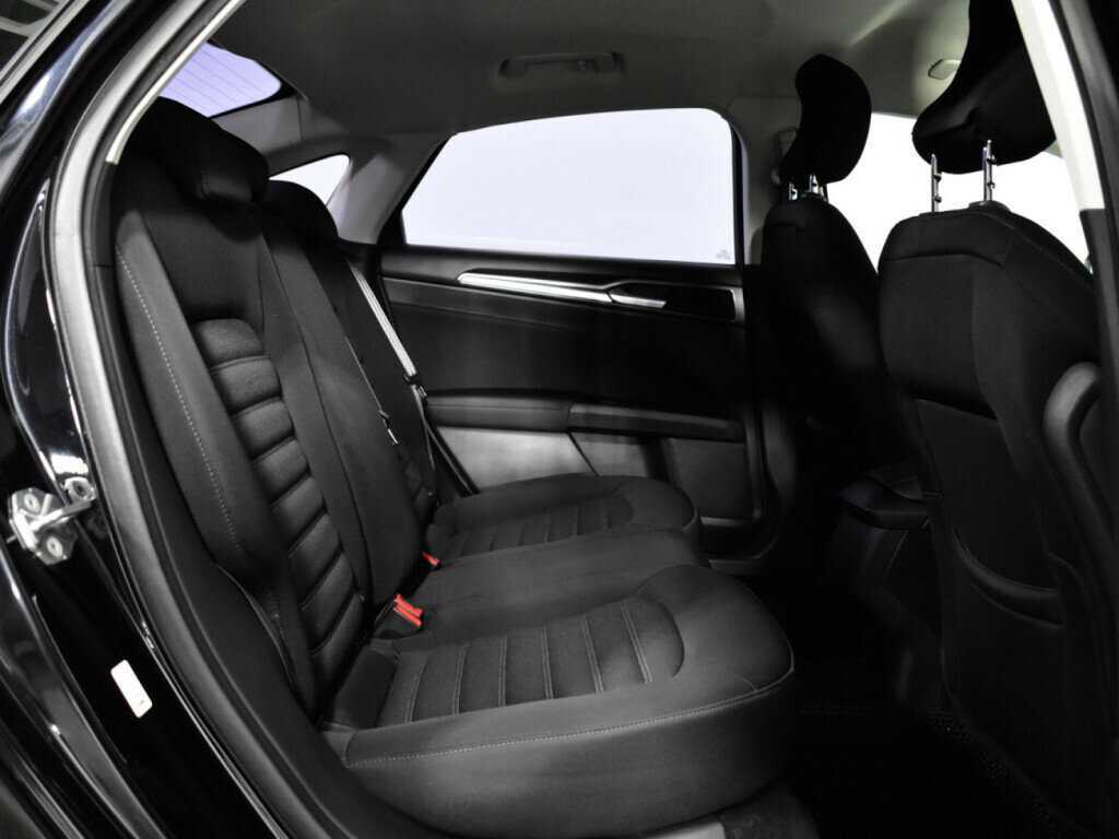 Ford Mondeo 2015 года с пробегом. Фото: #9