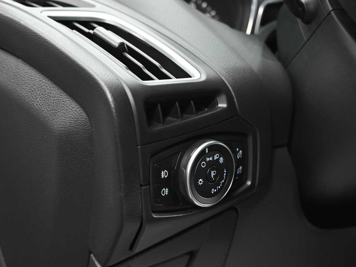 Ford Focus 2018 года с пробегом. Фото: #9