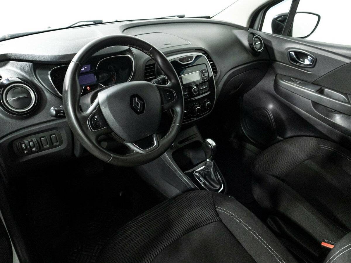 Renault Kaptur 2017 года с пробегом. Фото: #10