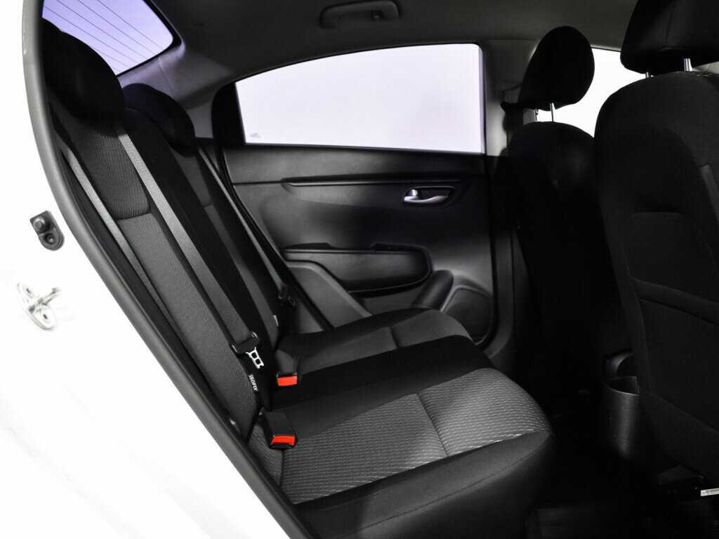 Kia Rio 2018 года с пробегом. Фото: #9