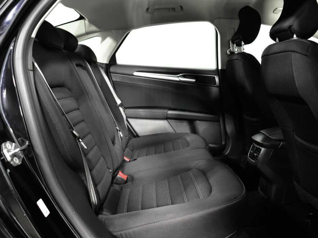 Ford Mondeo 2017 года с пробегом. Фото: #9