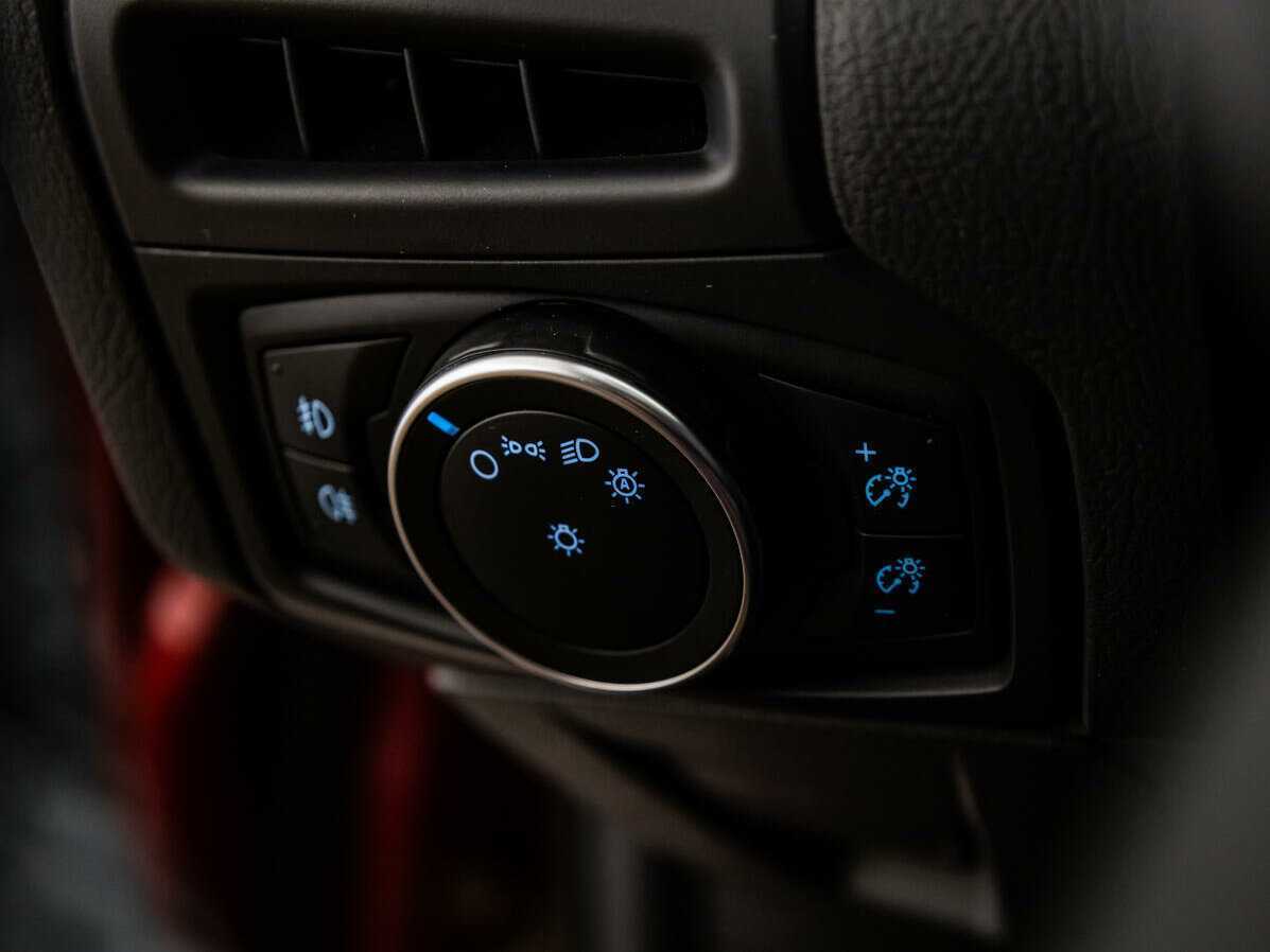 Ford Focus 2018 года с пробегом. Фото: #18