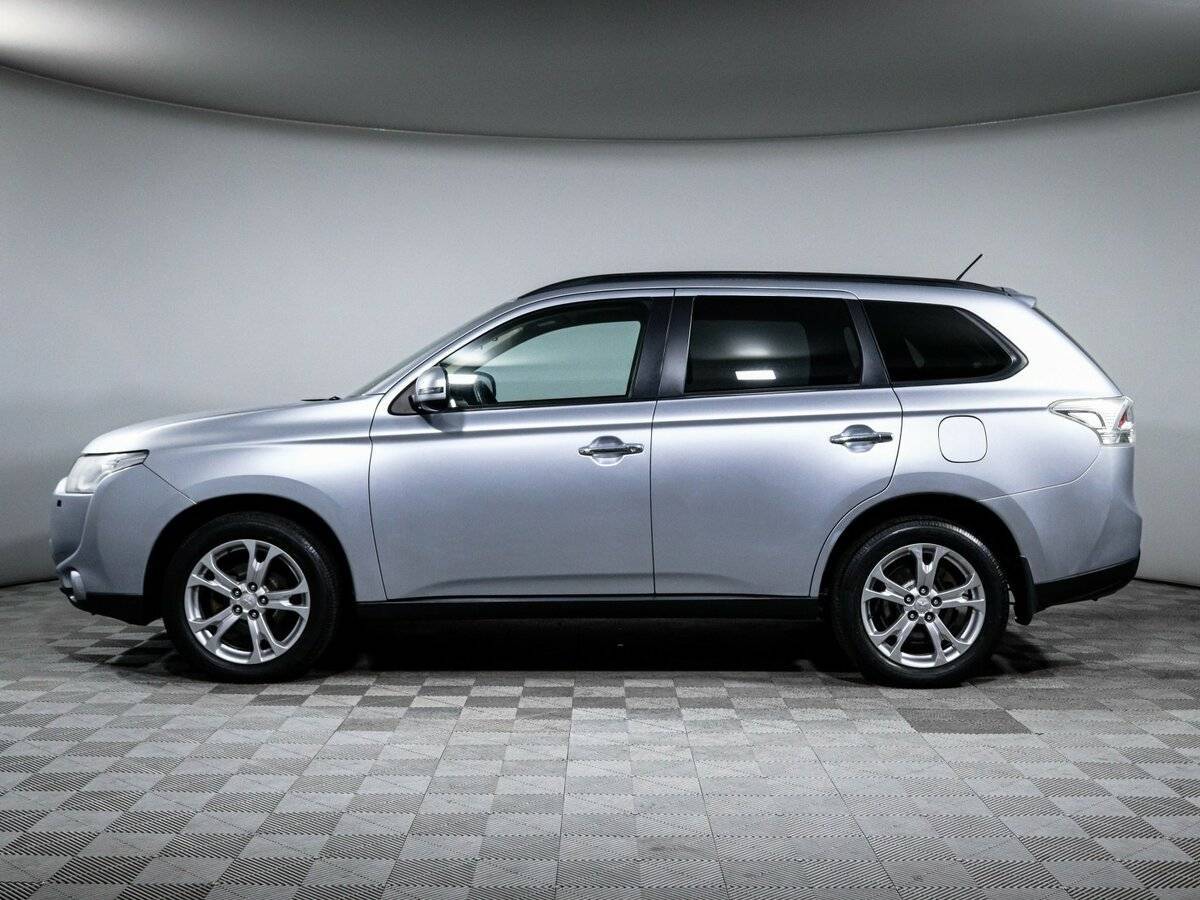 Mitsubishi Outlander 2012 года с пробегом. Фото: #7