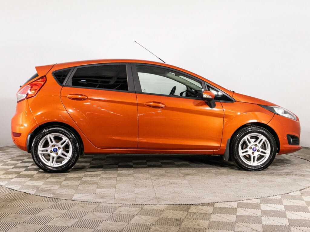 Ford Fiesta 2015 года с пробегом. Фото: #3