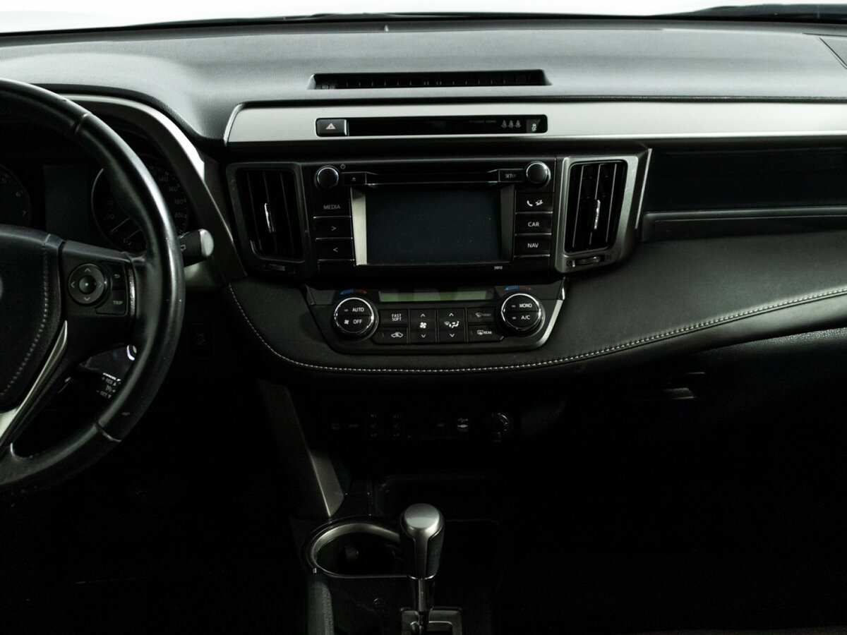 Toyota RAV4 2016 года с пробегом. Фото: #11