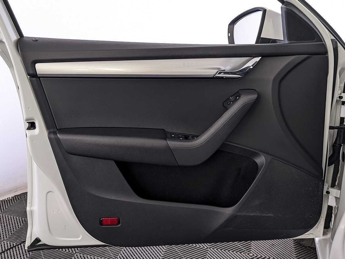 Skoda Octavia 2019 года с пробегом. Фото: #18