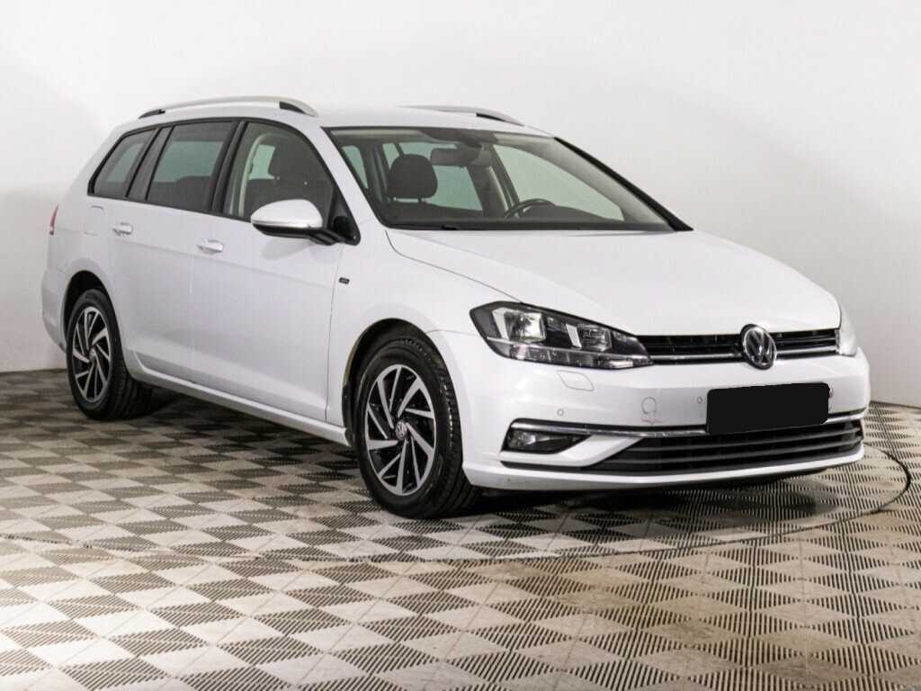 Volkswagen Golf 2018 года с пробегом. Фото: #2