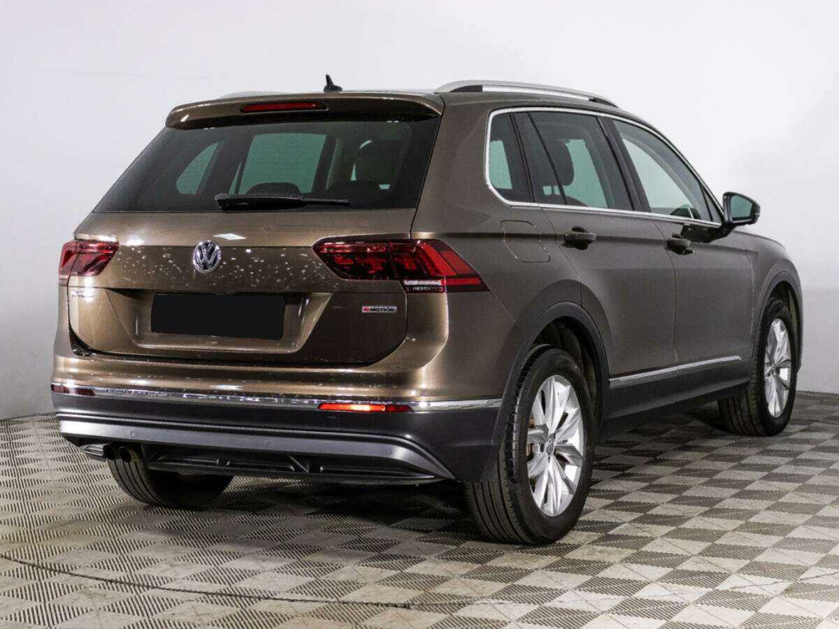 Volkswagen Tiguan 2018 года с пробегом. Фото: #4