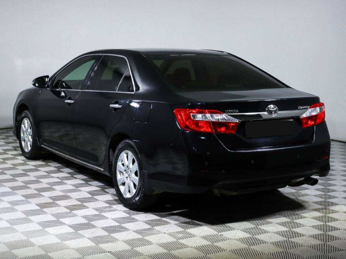 Toyota Camry 2012 года с пробегом. Фото: #5