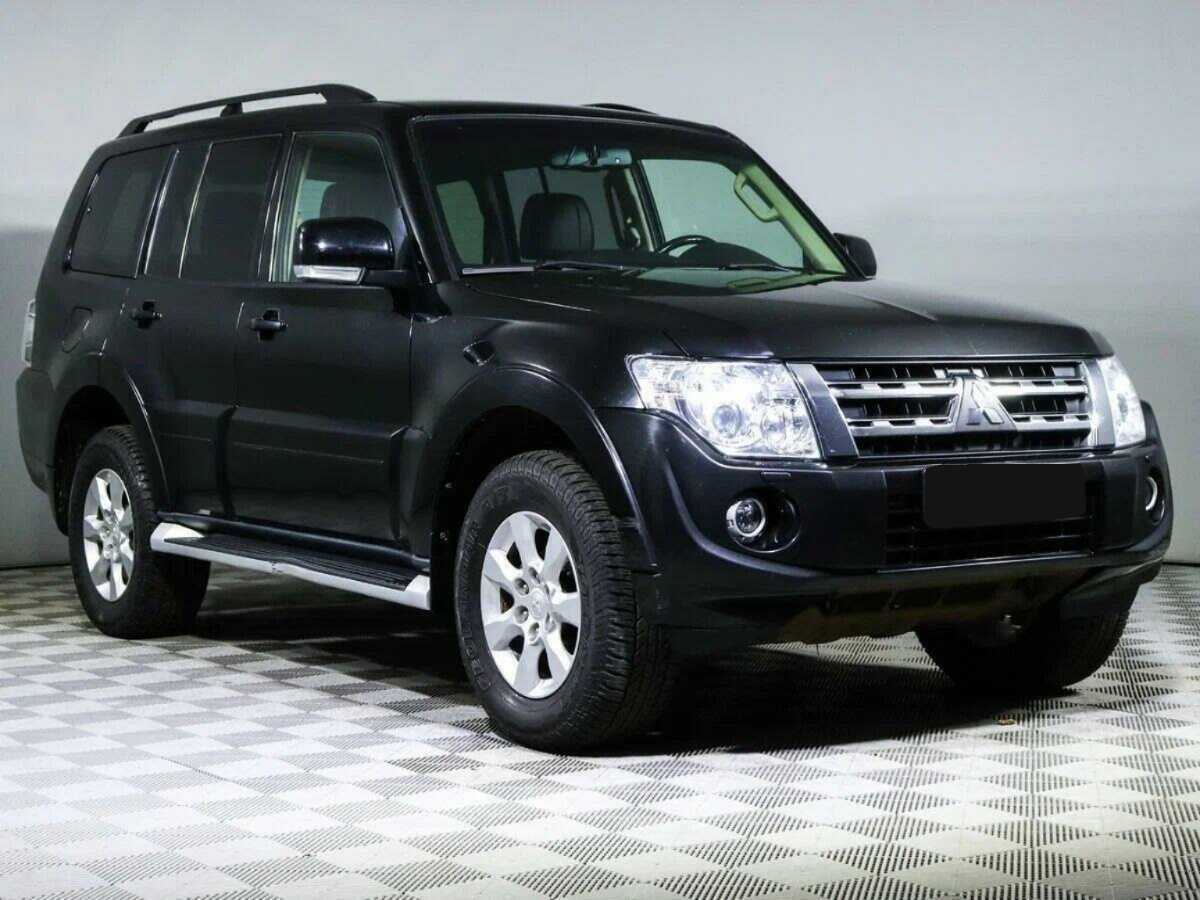 Mitsubishi Pajero 2013 года с пробегом. Фото: #2
