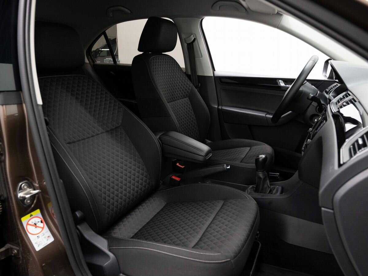 Skoda Rapid 2018 года с пробегом. Фото: #13