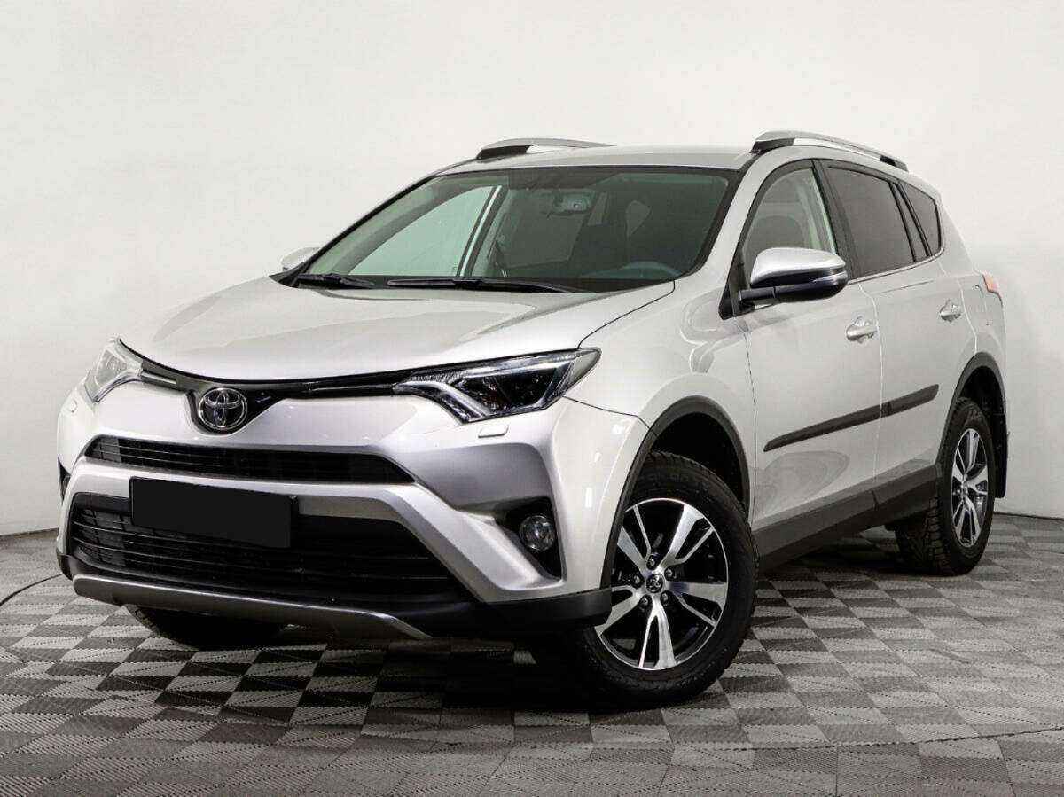 Toyota RAV4 2017 года с пробегом. Посмотреть фото