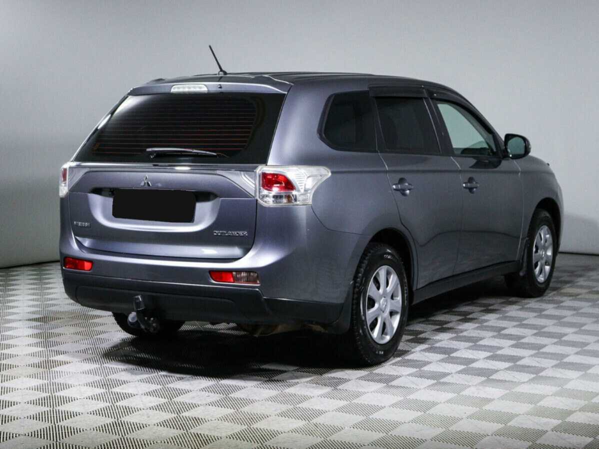 Mitsubishi Outlander 2013 года с пробегом. Фото: #4