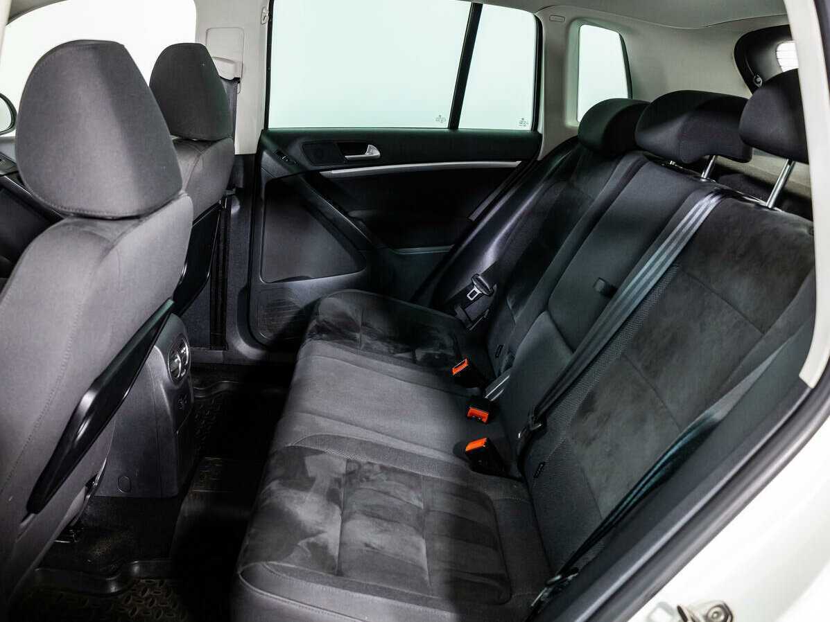 Volkswagen Tiguan 2012 года с пробегом. Фото: #7