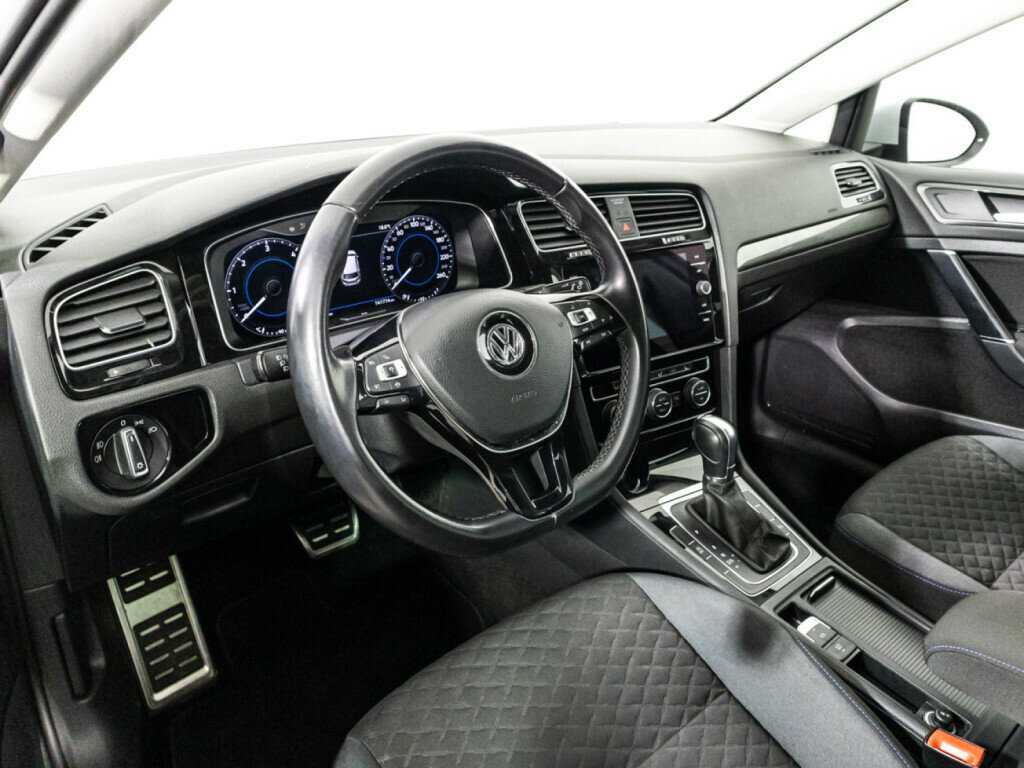 Volkswagen Golf 2018 года с пробегом. Фото: #10