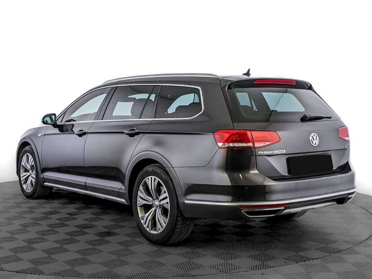 Volkswagen Passat 2018 года с пробегом. Фото: #6