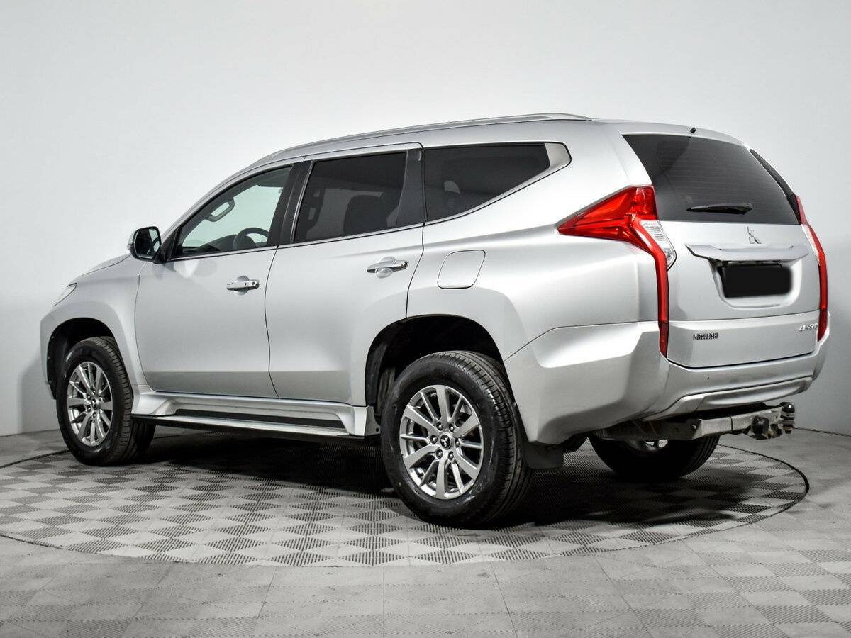 Mitsubishi Pajero Sport 2018 года с пробегом. Фото: #5