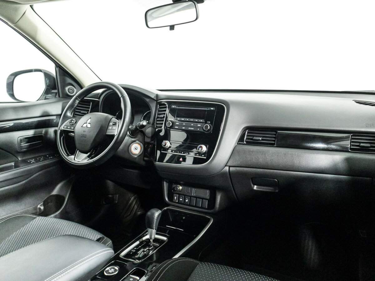 Mitsubishi Outlander 2022 года с пробегом. Фото: #8