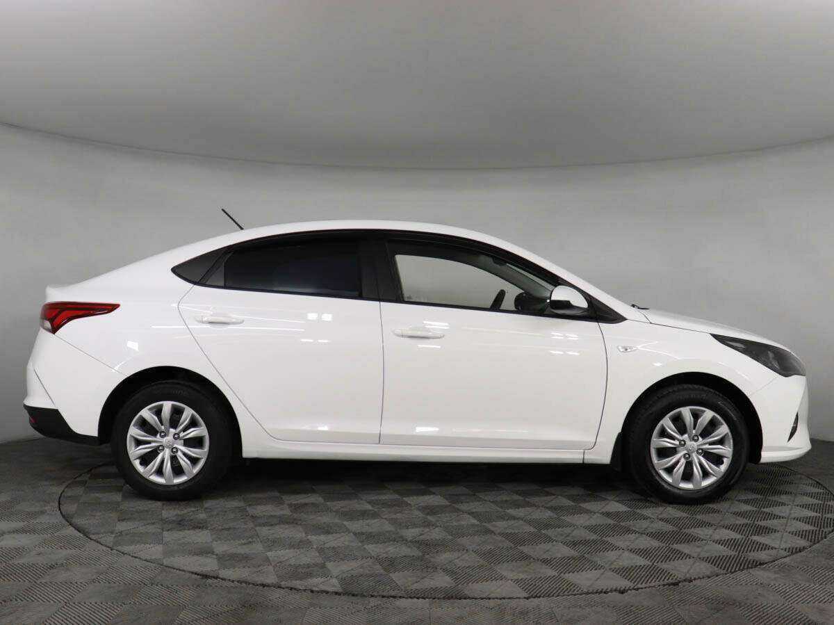 Hyundai Solaris 2021 года с пробегом. Фото: #3