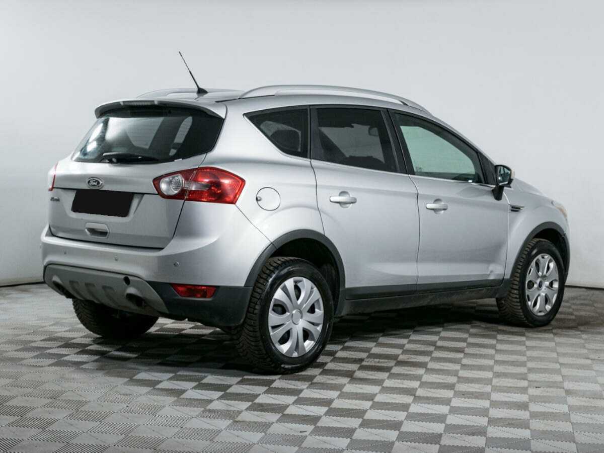 Ford Kuga 2012 года с пробегом. Фото: #2