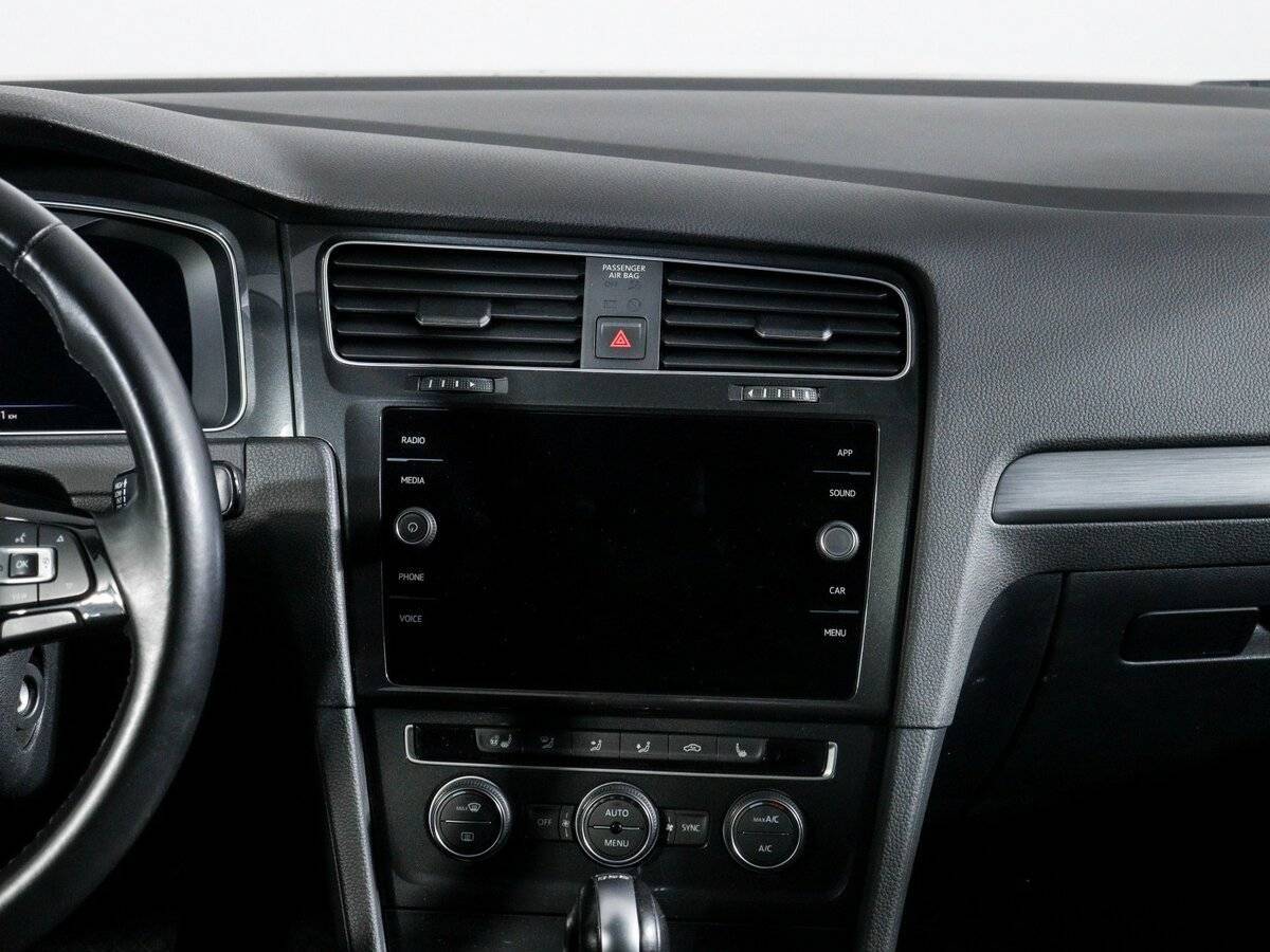 Volkswagen Golf 2018 года с пробегом. Фото: #12