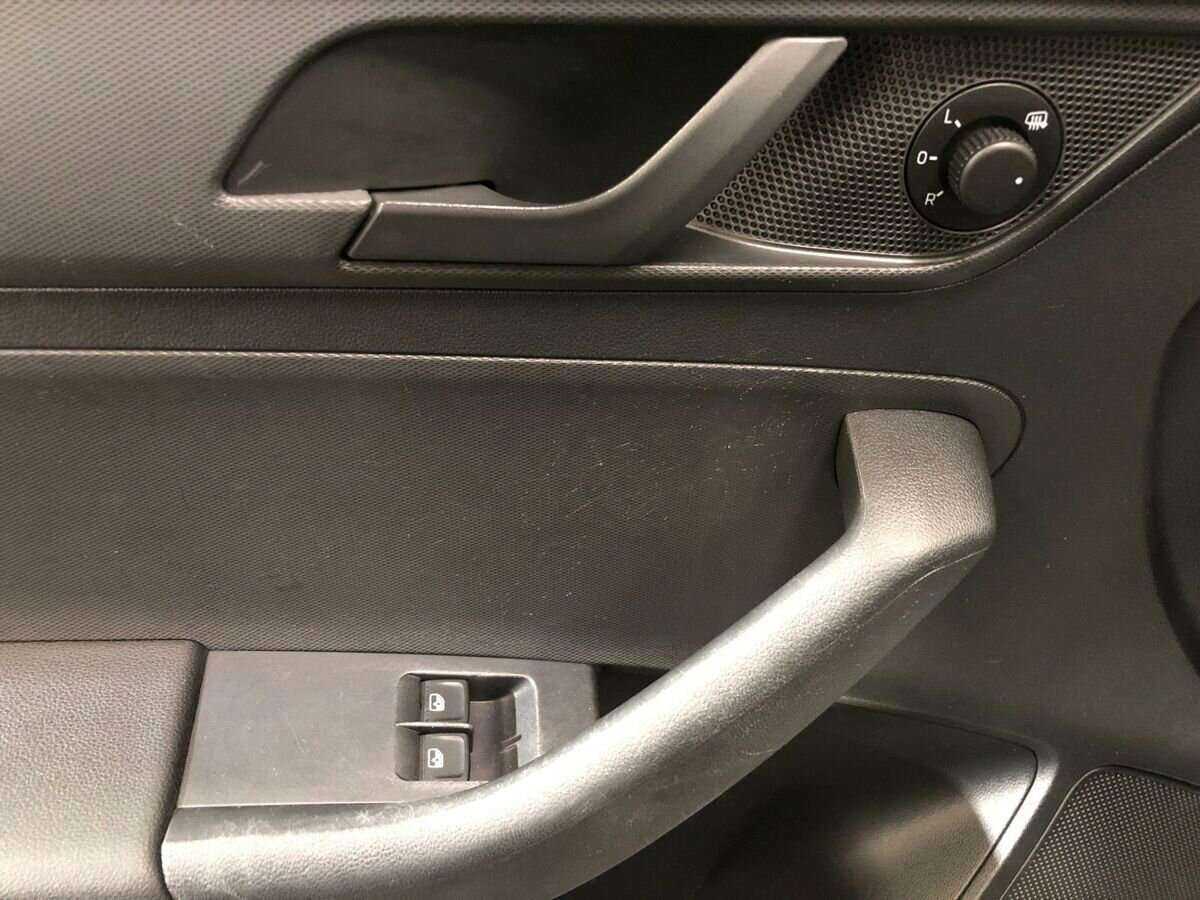 Skoda Rapid 2015 года с пробегом. Фото: #17