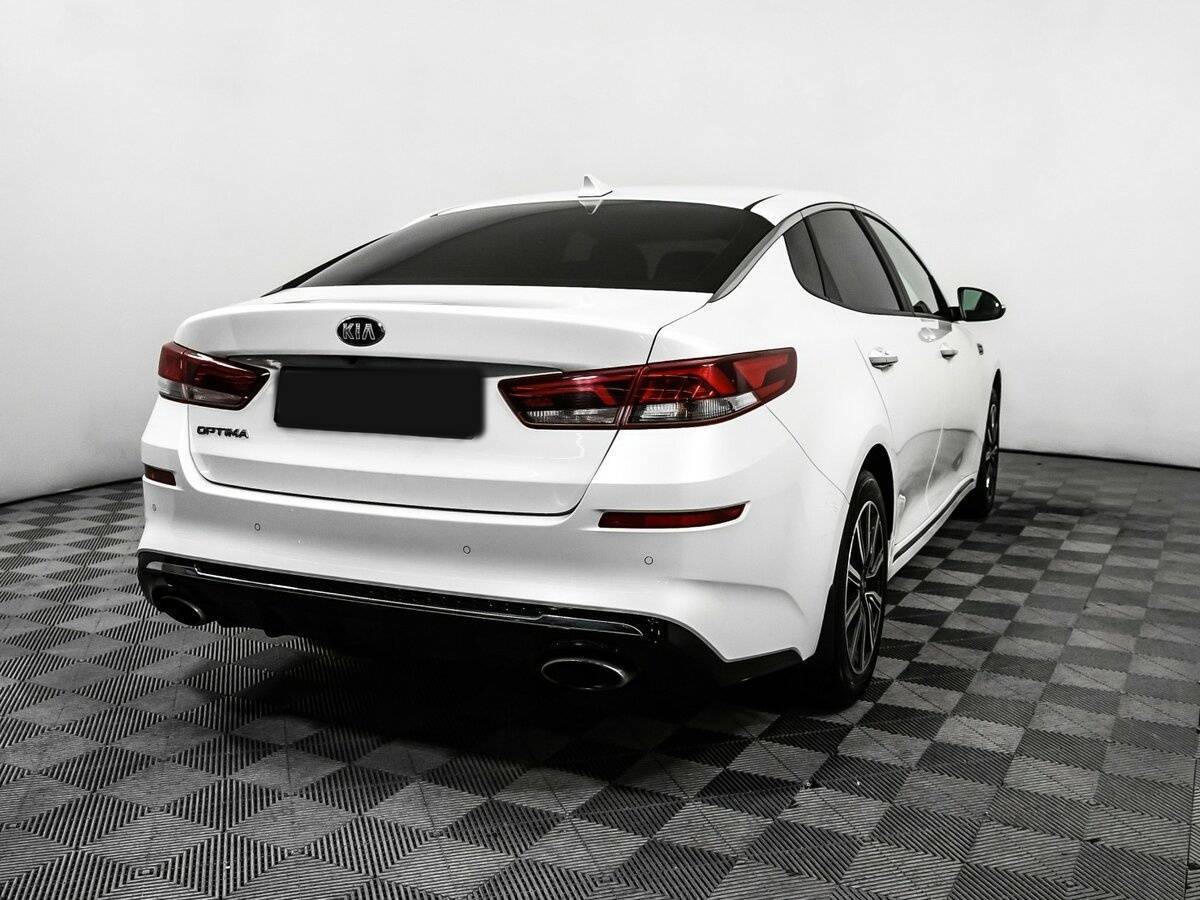 Kia Optima 2018 года с пробегом. Фото: #4