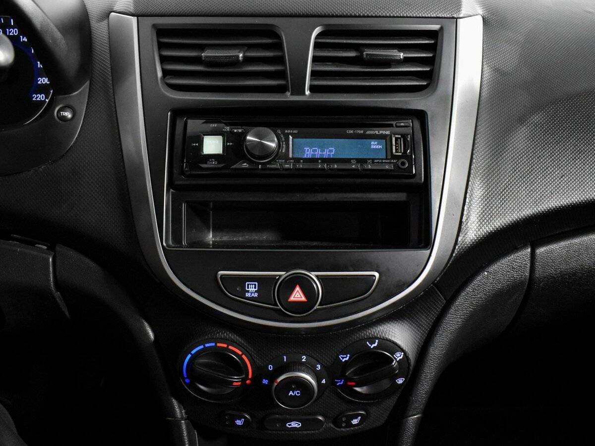 Hyundai Solaris 2014 года с пробегом. Фото: #14