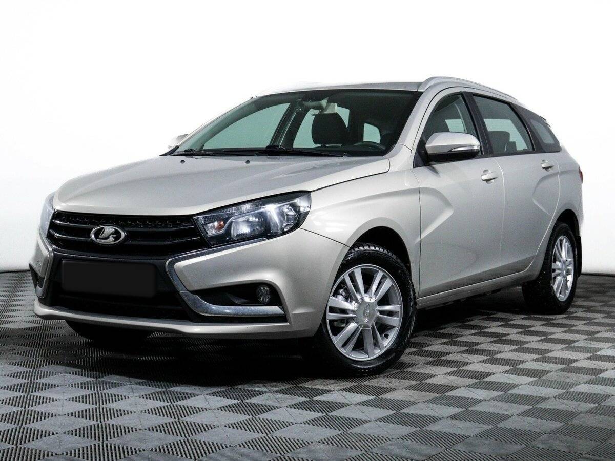 Lada (ВАЗ) Vesta 2018 года с пробегом. Посмотреть фото
