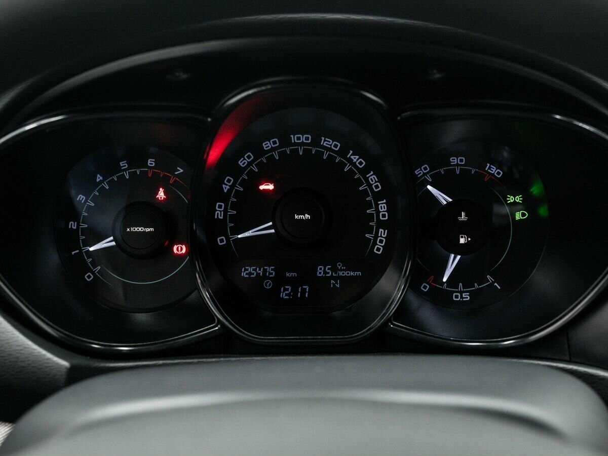 Lada (ВАЗ) Vesta 2017 года с пробегом. Фото: #20