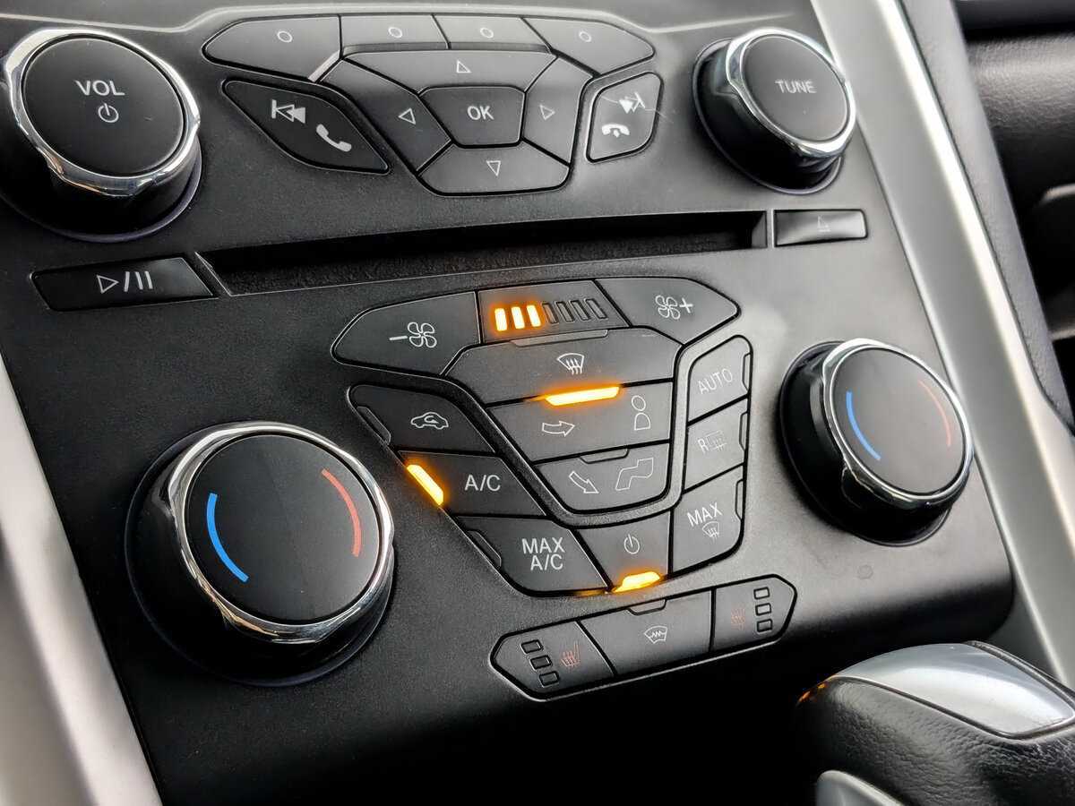 Ford Mondeo 2017 года с пробегом. Фото: #19